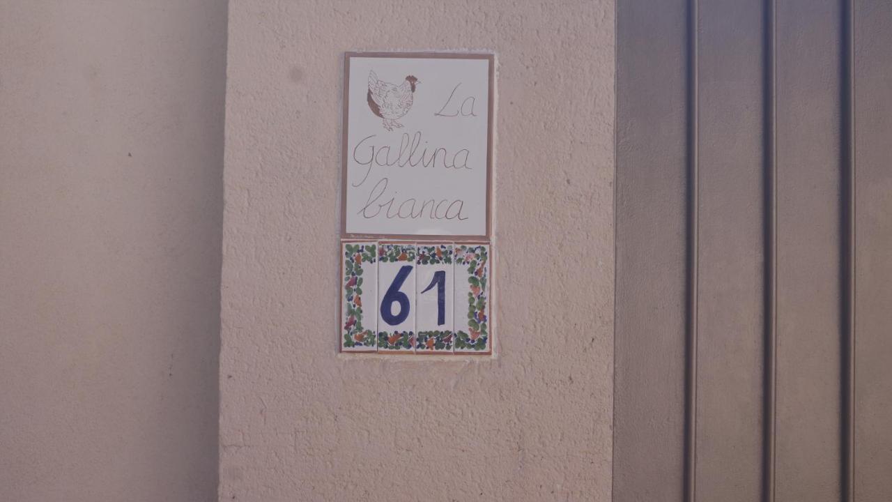 La Gallina Bianca Feucherolles ภายนอก รูปภาพ